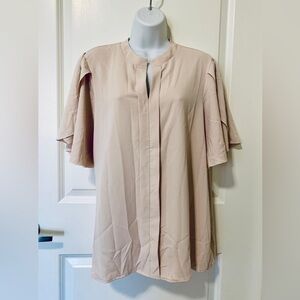 Short Sleeve Button Down Oversized Women’s Blouse Size 6